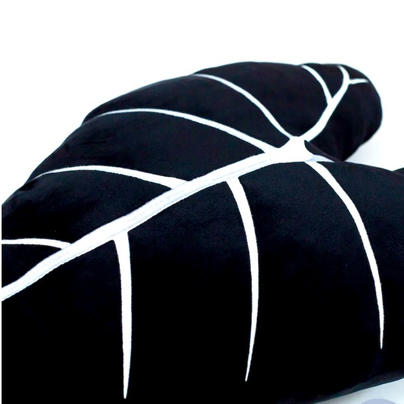 Green Philosophy Co. | Alocasia Frydek Plush Pillow | Obsidian | NWOT - Picture 4 of 4